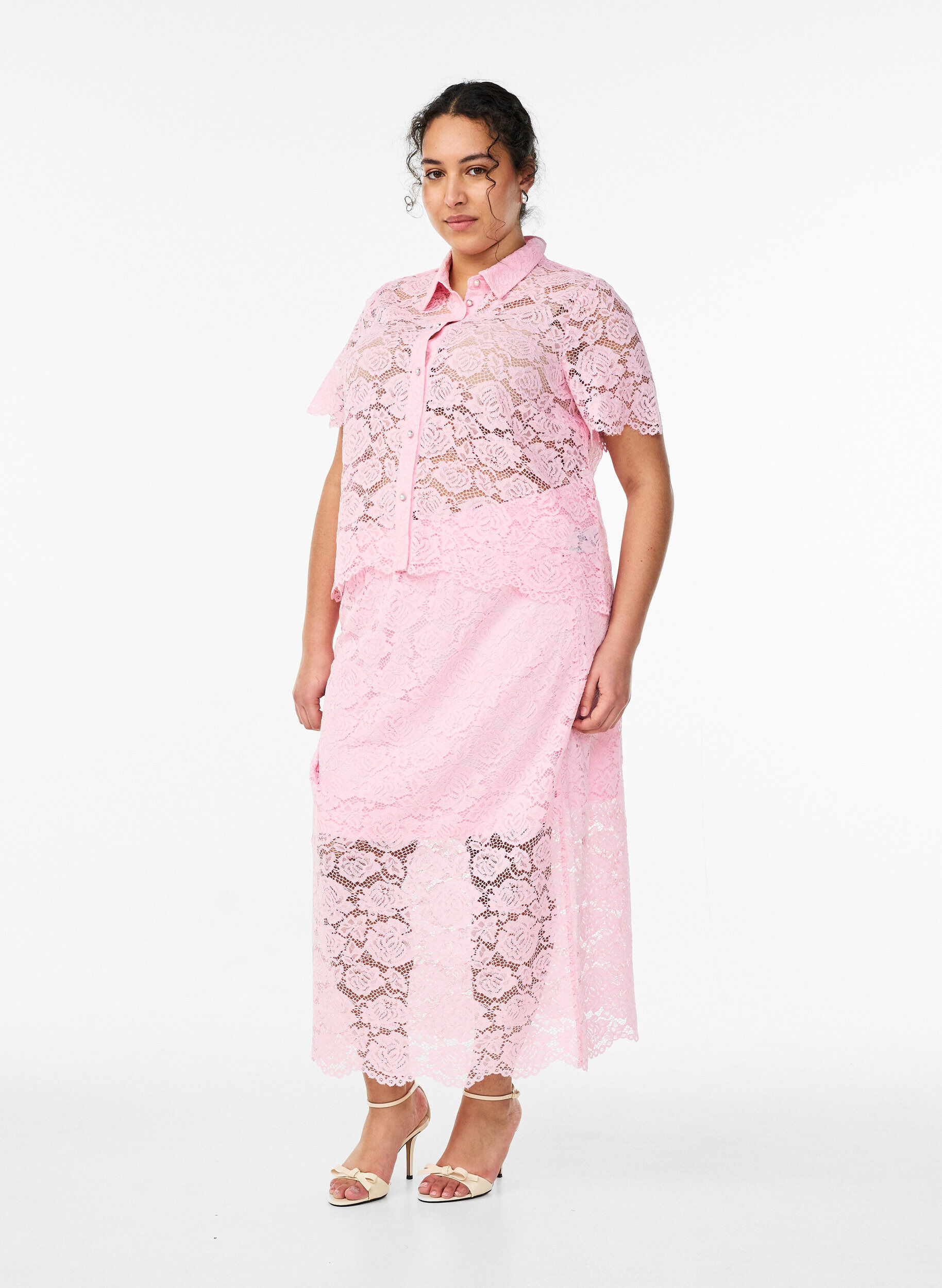 Midi-Spitzenrock mit elastischem Bund, Rot, Model