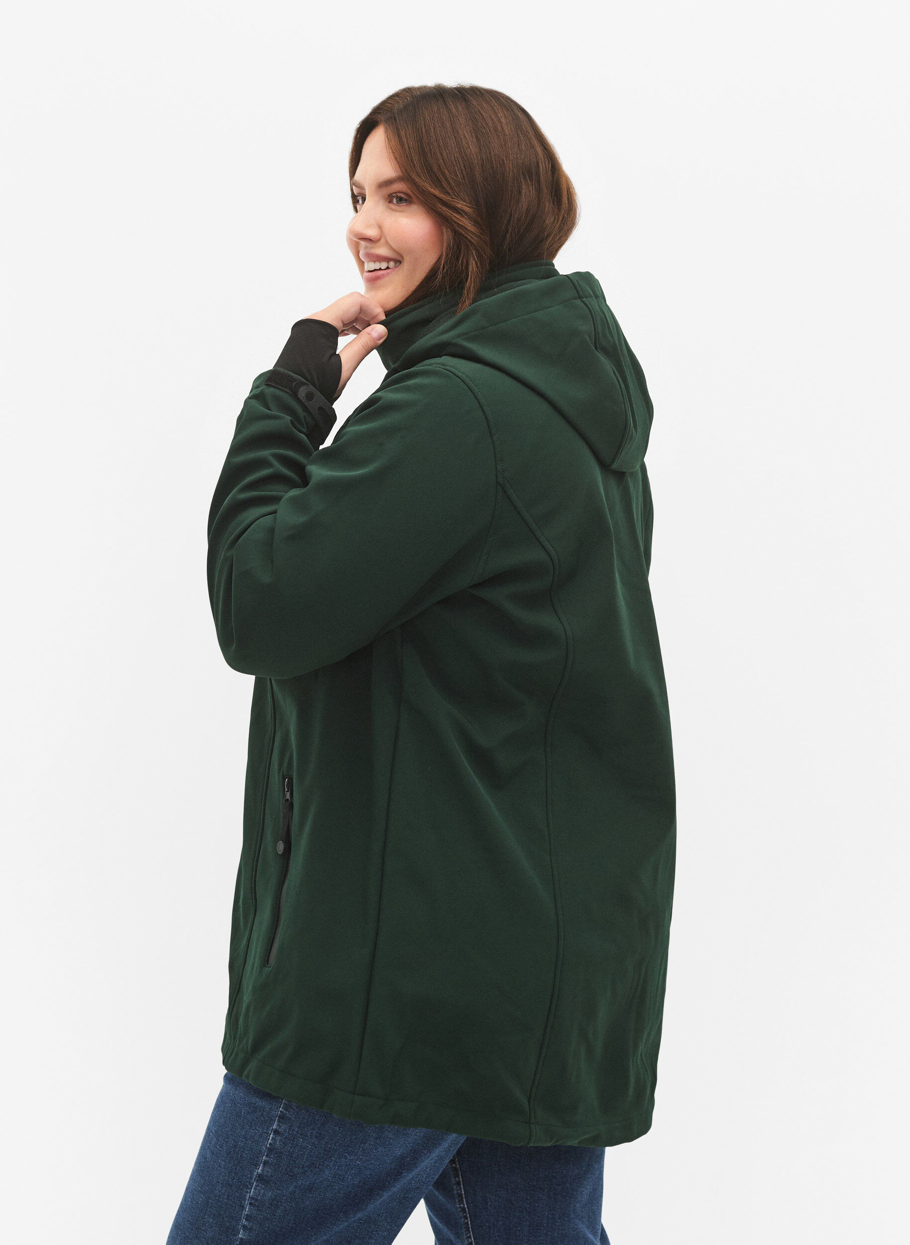 ZizziKurze Softshell-Jacke mit abnehmbarer Kapuze, Gr&uuml;n, Model image number 2