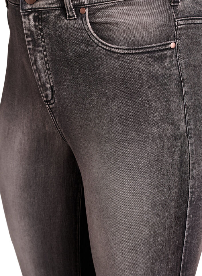 Hoch taillierte super Slim Amy Jeans, Grau, Packshot image number 2