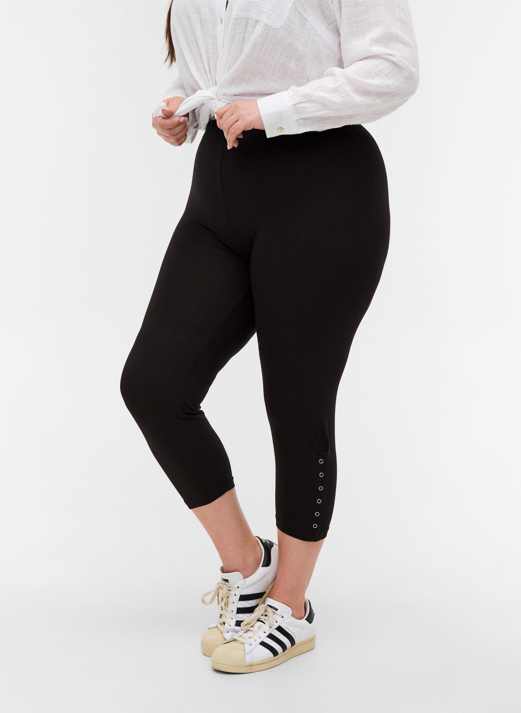 Zizzi3/4-Leggings mit Kn&ouml;pfen, Black, Model image number 2