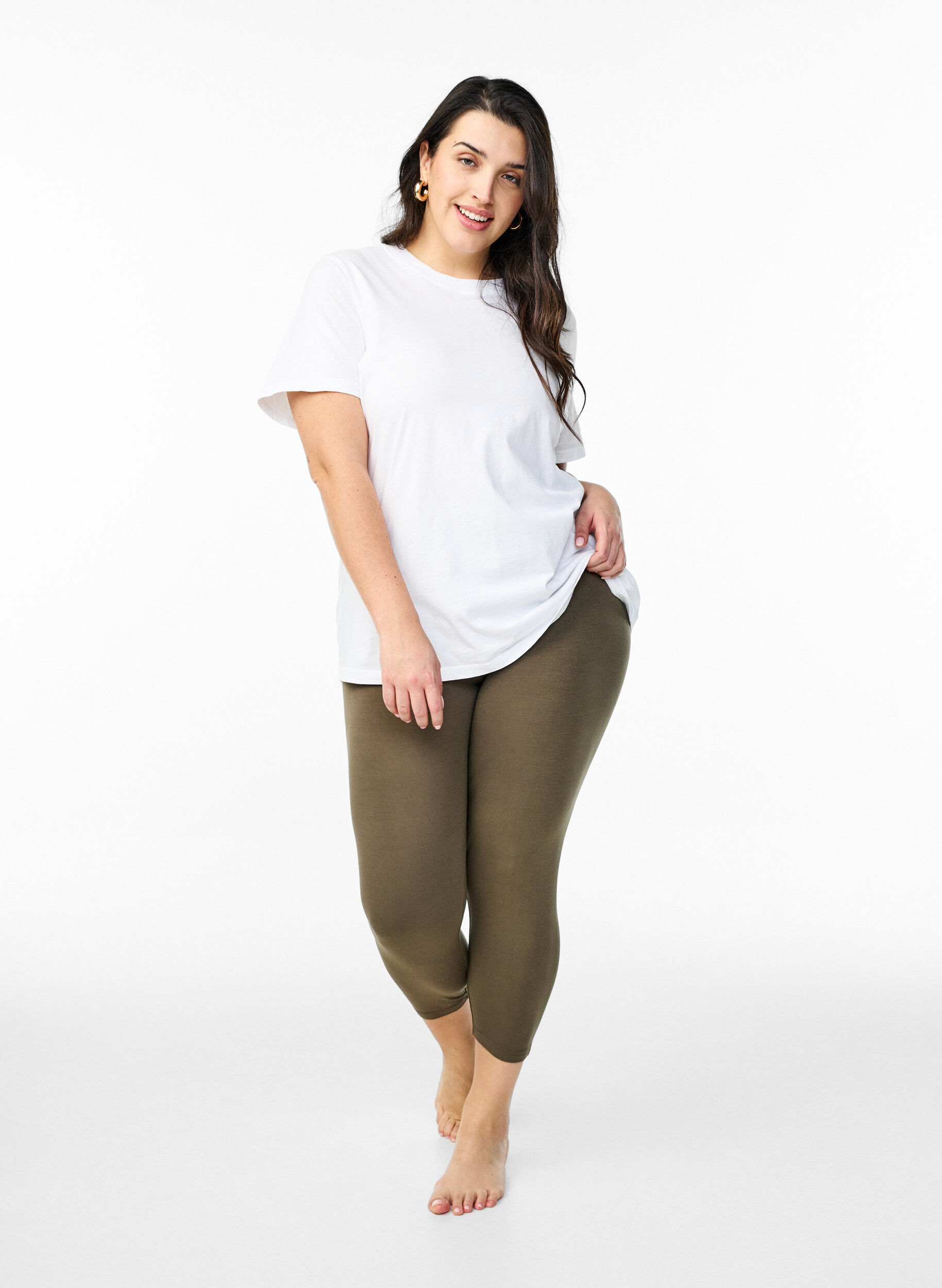 ZizziBasic 3/4 Leggings aus Viskose, Gr&uuml;n, Model image number 1