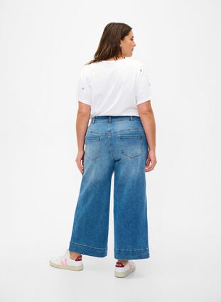 Cropped Jeans mit breitem Bein, Blue denim, Model image number 1