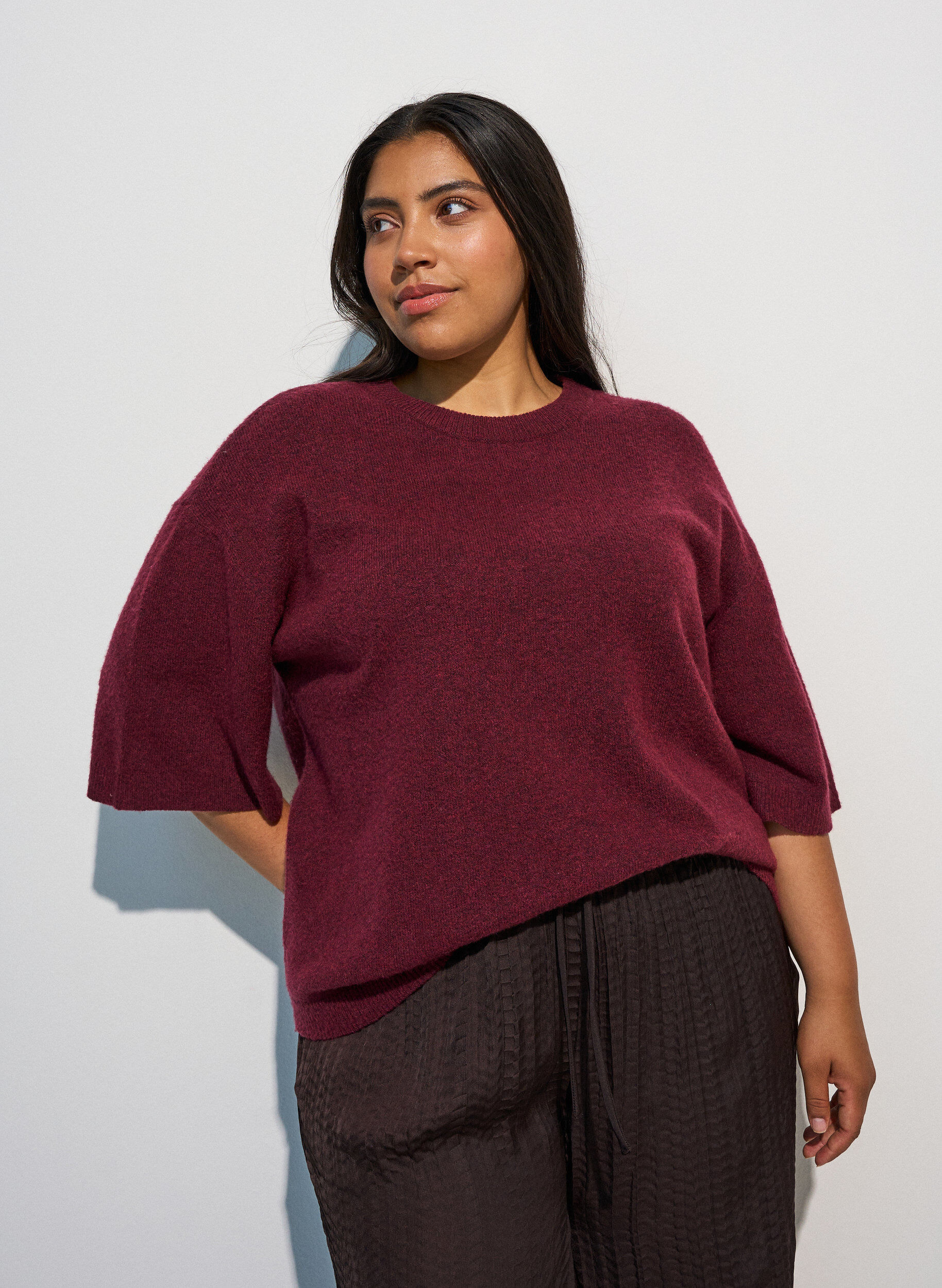 ZizziLocker sitzende Strickshirt mit kurzen &Auml;rmeln, Rot, Model image number 0