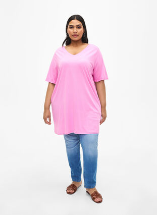 Einfarbiges Oversize T-Shirt mit V-Ausschnitt, Rosebloom, Model image number 2
