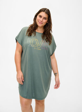 Kurzärmliges Nachthemd mit Textdruck, Balsam Green Love, Model image number 0