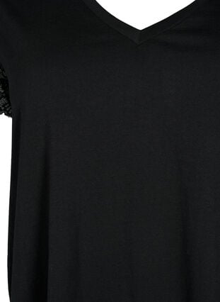 T-Shirt aus Baumwolle mit kurze Spitzenärmeln, Black, Packshot image number 2
