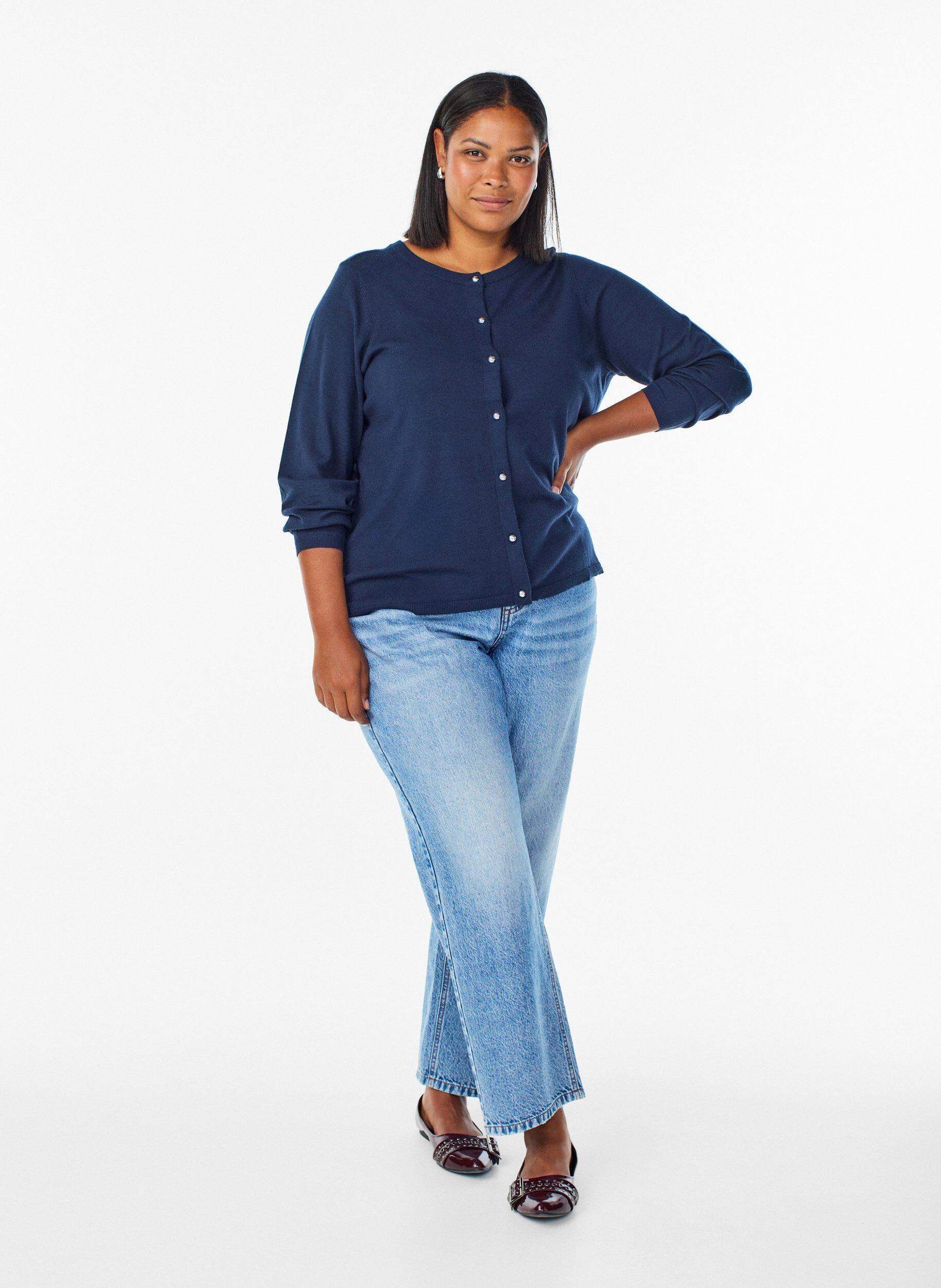 ZizziCardigan mit runden Kn&ouml;pfen, Blau, Model image number 1