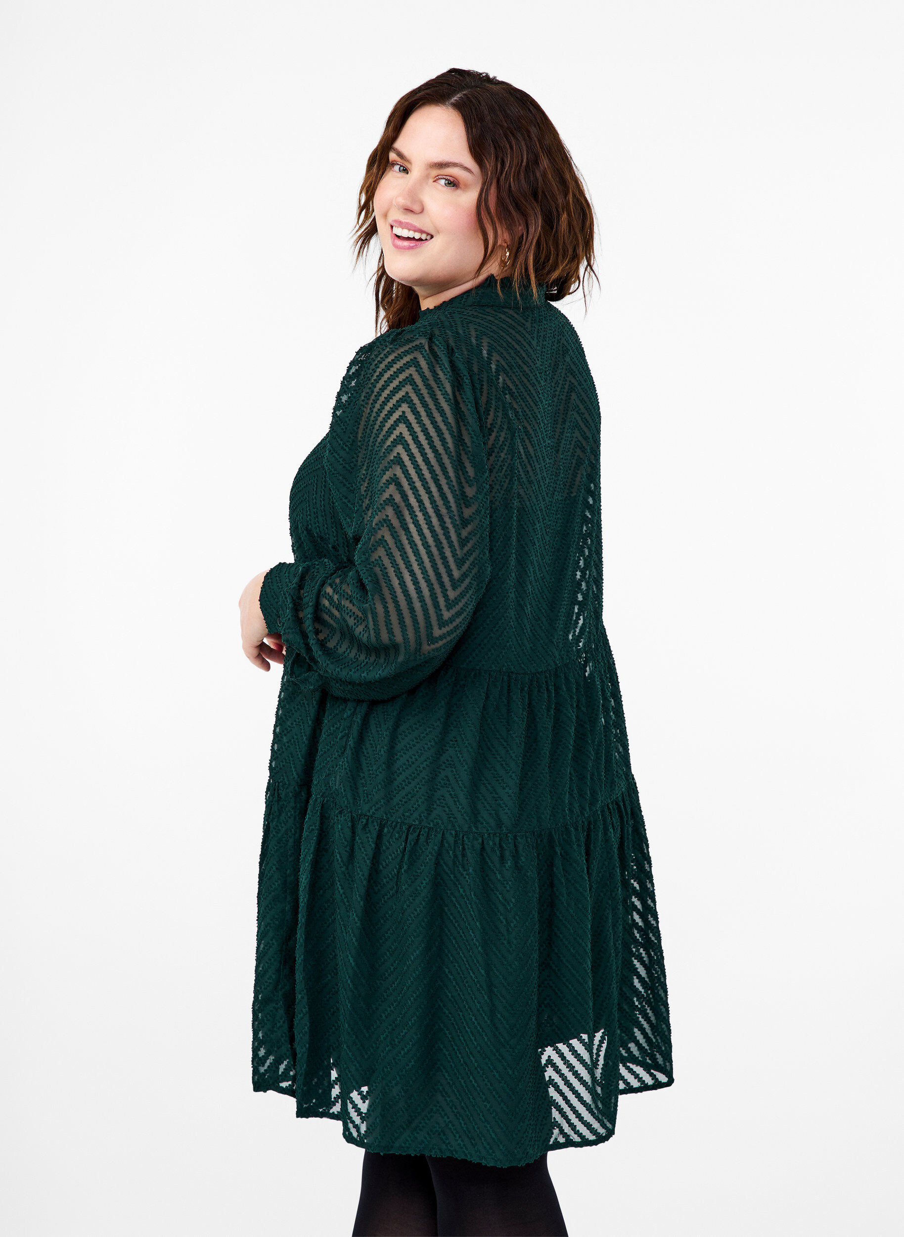 ZizziStrukturiertes kurzes Kleid mit R&uuml;schenkragen, Scarab, Model image number 1