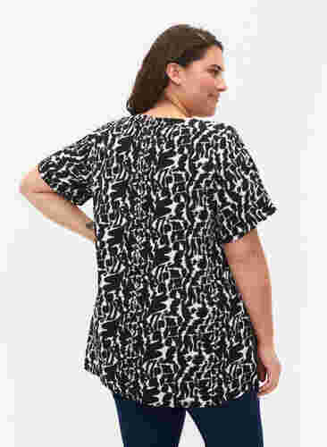 FLASH - Bluse mit kurzen Ärmeln und Print, Black White AOP, Model image number 1