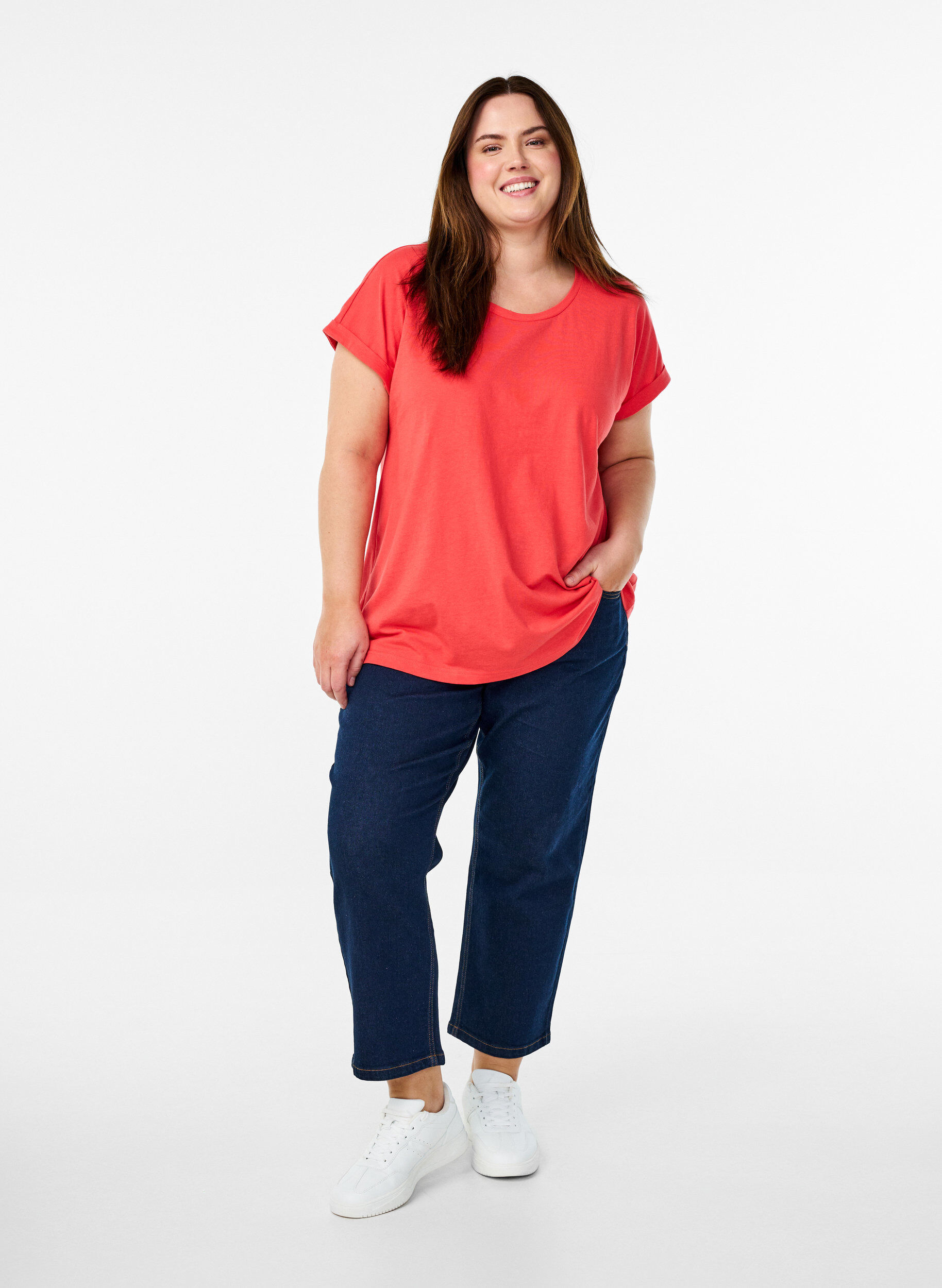 ZizziKurz&auml;rmliges T-Shirt aus einer Baumwollmischung, Rot, Model image number 1