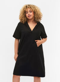 Kurzärmeliges Kleid mit Kapuze, Black, Model