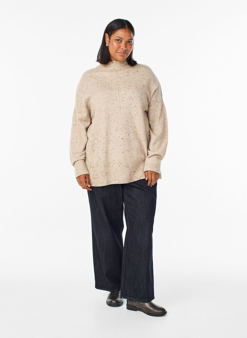 Strickpullover mit hohem Kragen und Punktemuster, Beige, Model image number 1