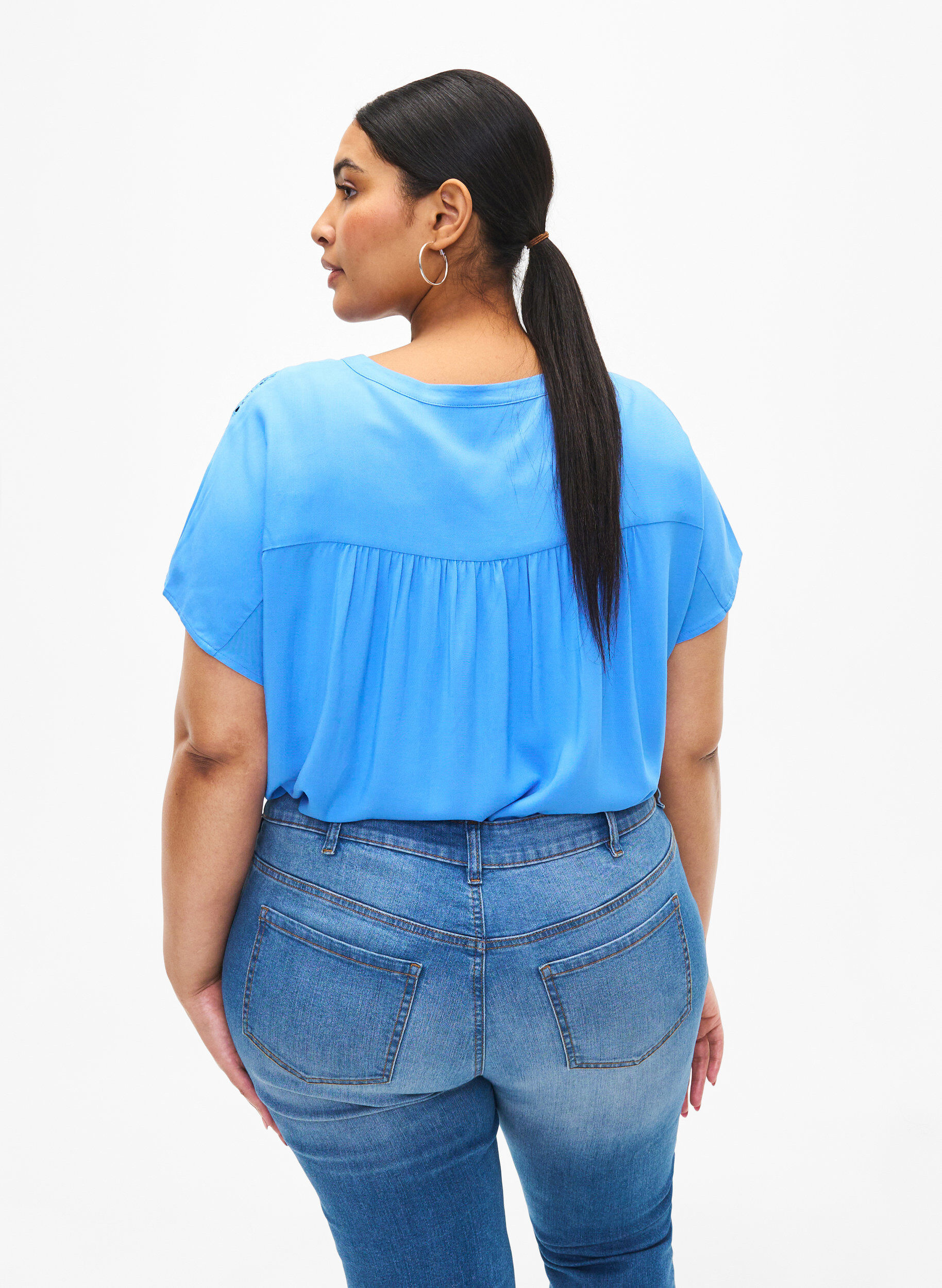 Zizzi Viskosebluse mit Spitzenbesatz, Marina, Model image number 1