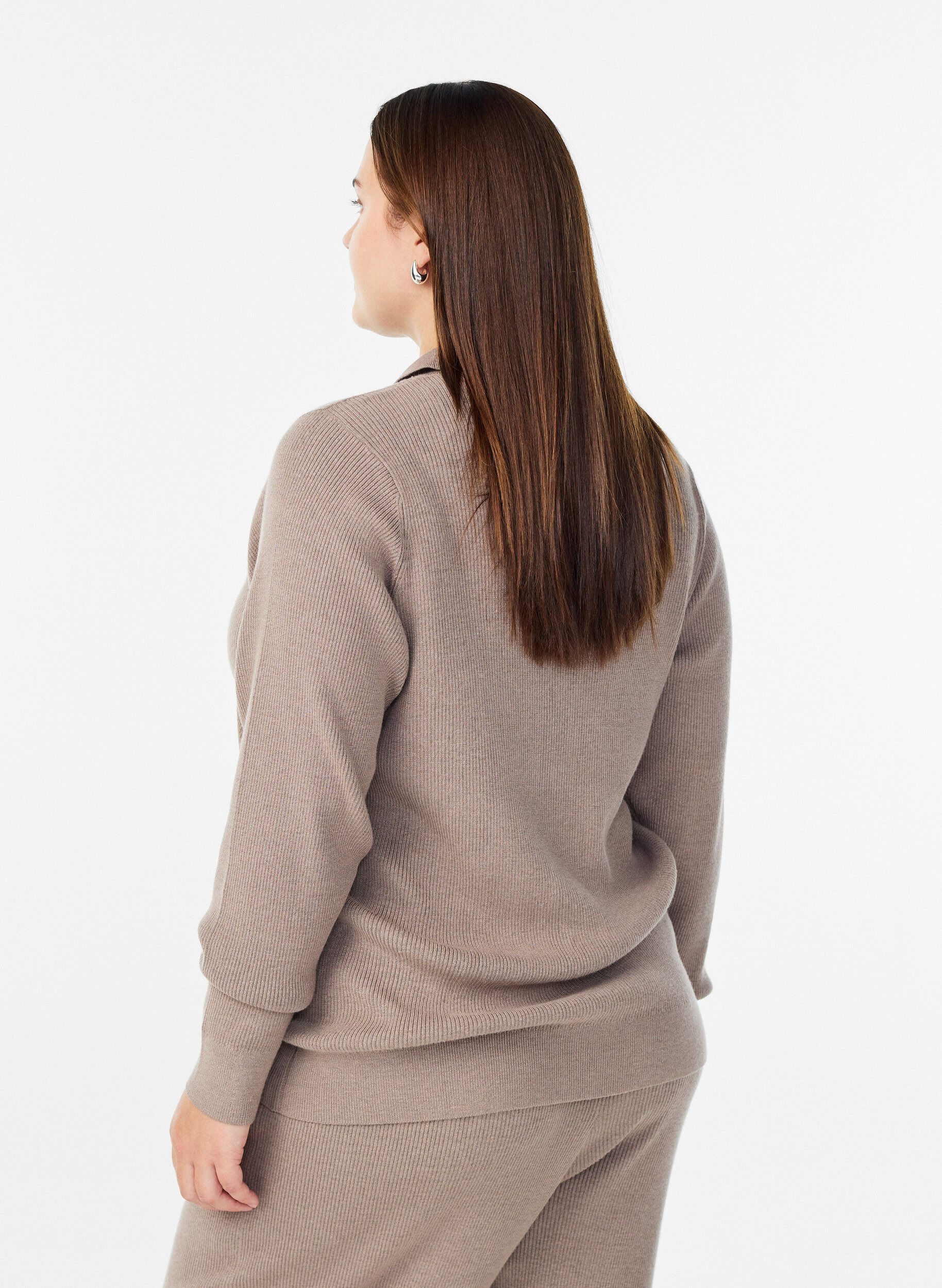 ZizziFeinripp Pullover mit Polokragen und Rei&szlig;verschluss, Beige, Model image number 2