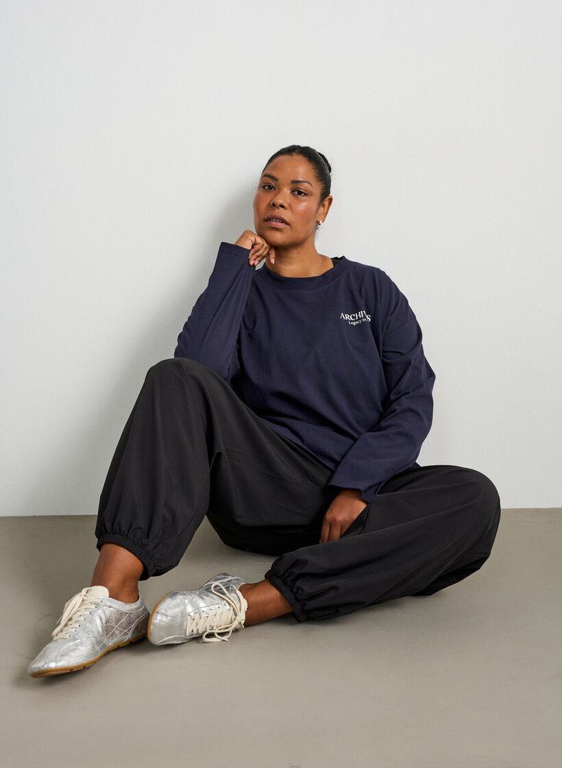 Lang&auml;rmelige Jerseybluse mit Textprint, Blau, Model image number 4
