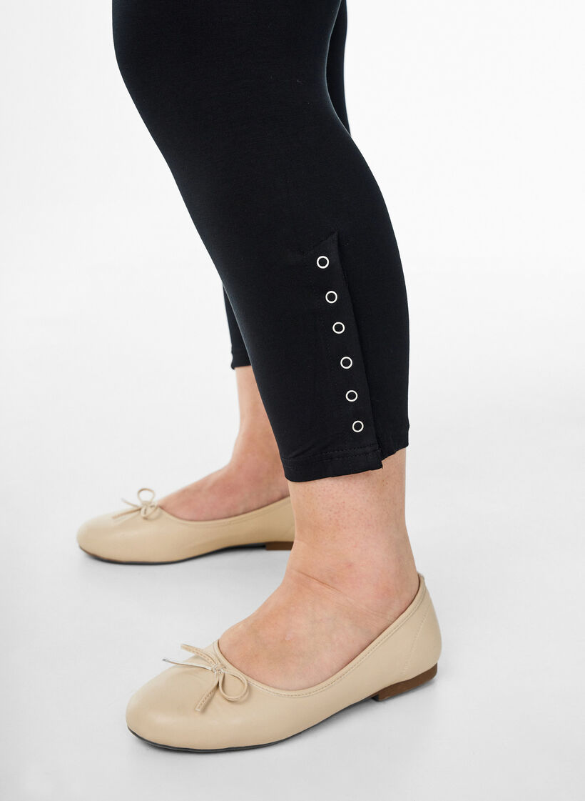 3/4 Leggings mit Kn&ouml;pfen, Schwarz, Model image number 3