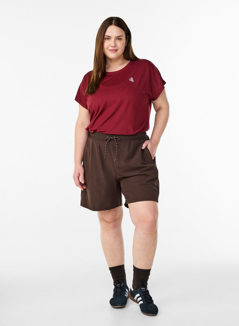 Einfarbiges Trainings-T-Shirt, Rot, Model image number 1