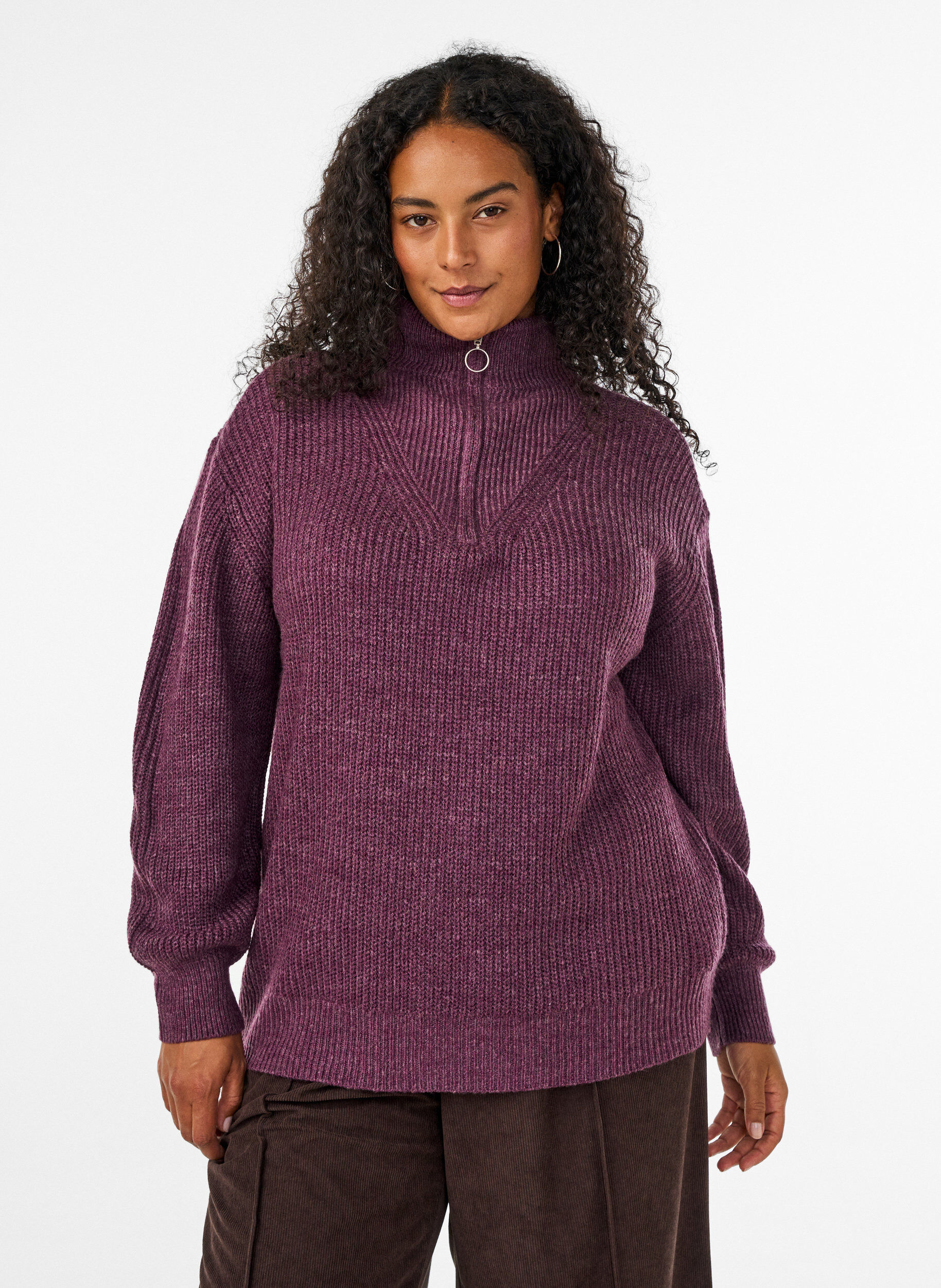 ZizziStrickpullover mit hohem Kragen und Rei&szlig;verschluss, Lila, Model image number 0