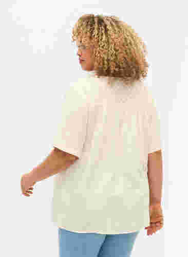 Bluse aus Baumwolle mit Stickerei und kurzen Ärmeln, Buttercream, Model image number 1