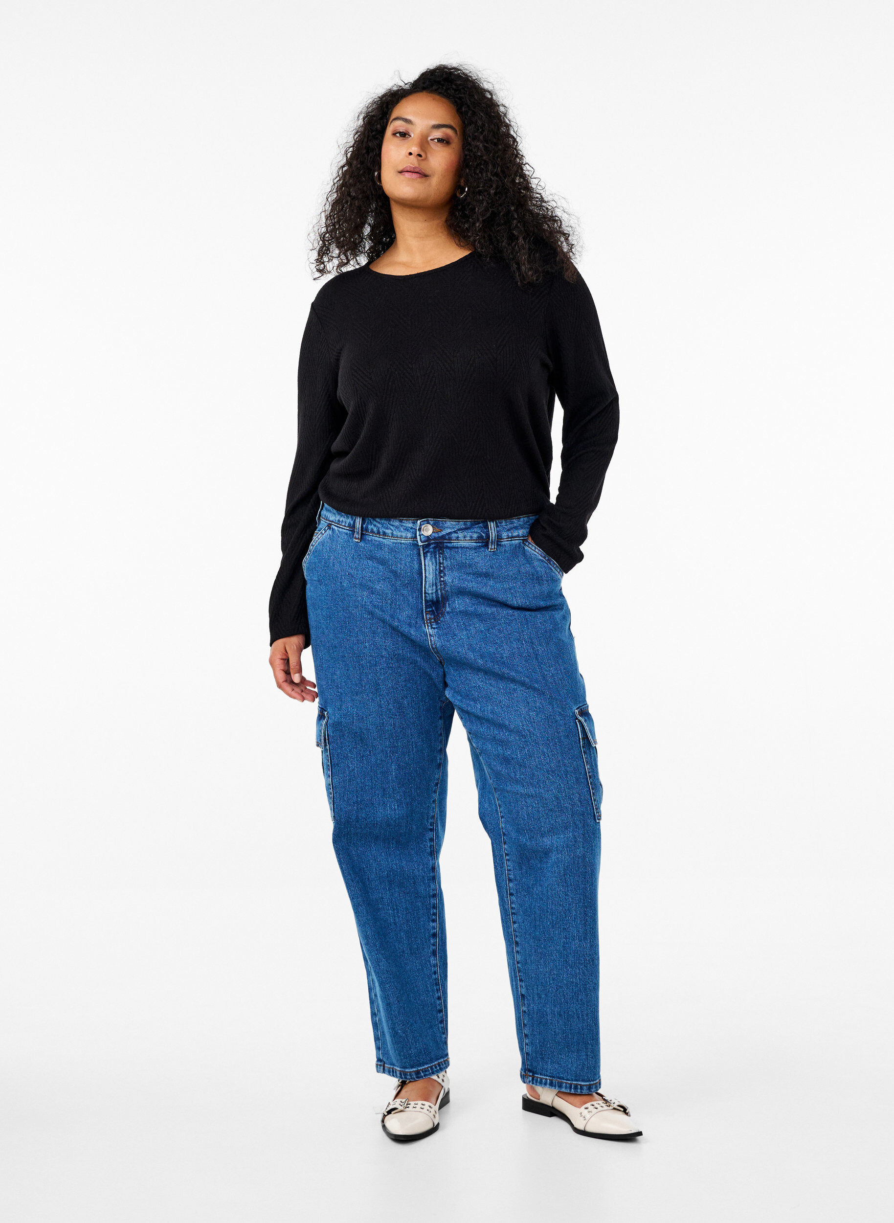 ZizziGemusterte Bluse mit langen &Auml;rmeln, Schwarz, Model image number 1