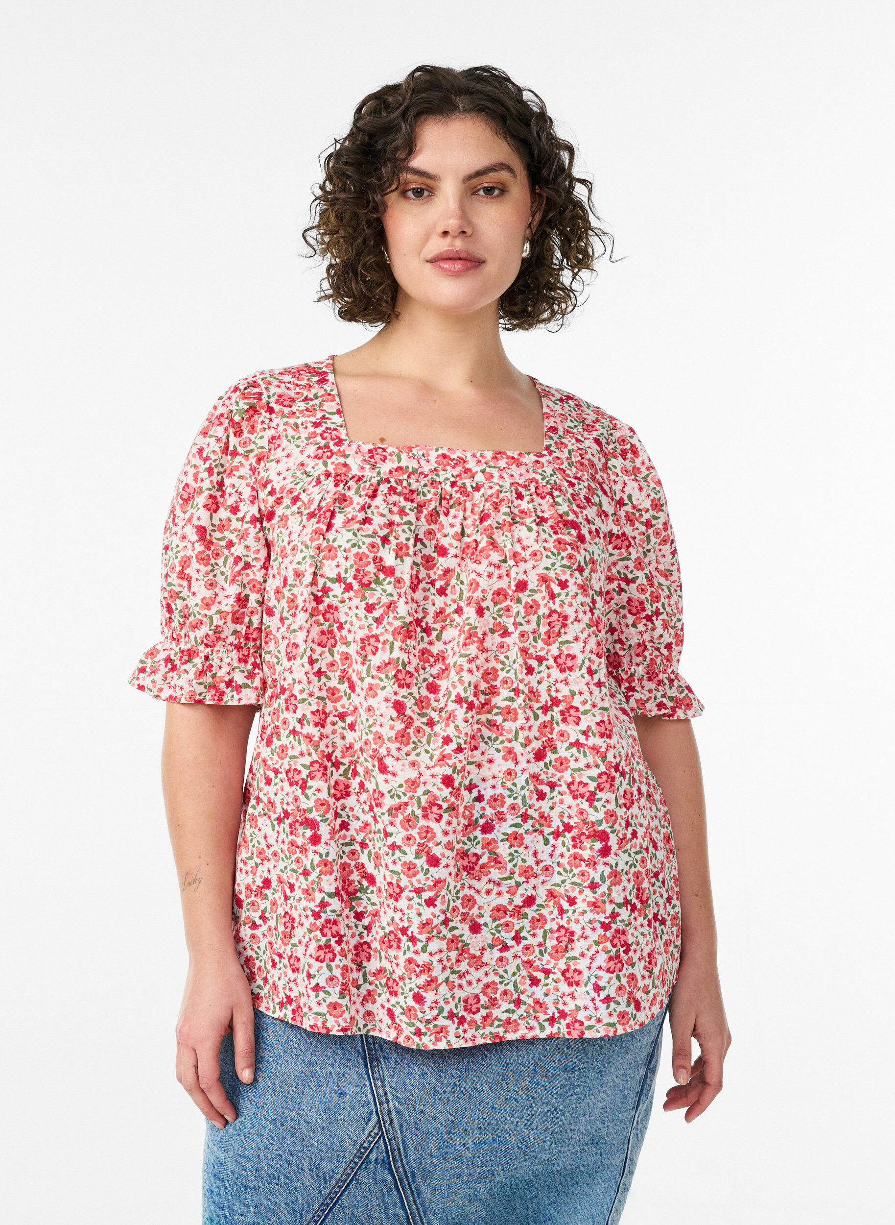ZizziBaumwollbluse mit eckigem Ausschnitt, Rot, Model image number 0