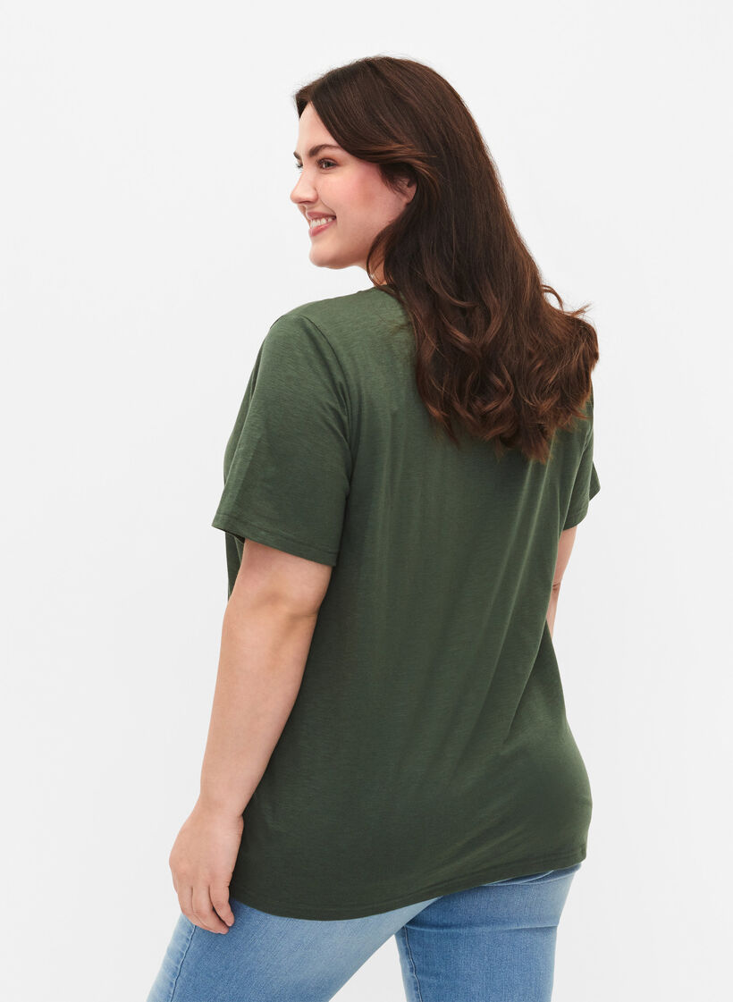 Kurz&auml;rmeliges Basic T-Shirt mit V-Ausschnitt, Gr&uuml;n, Model image number 2
