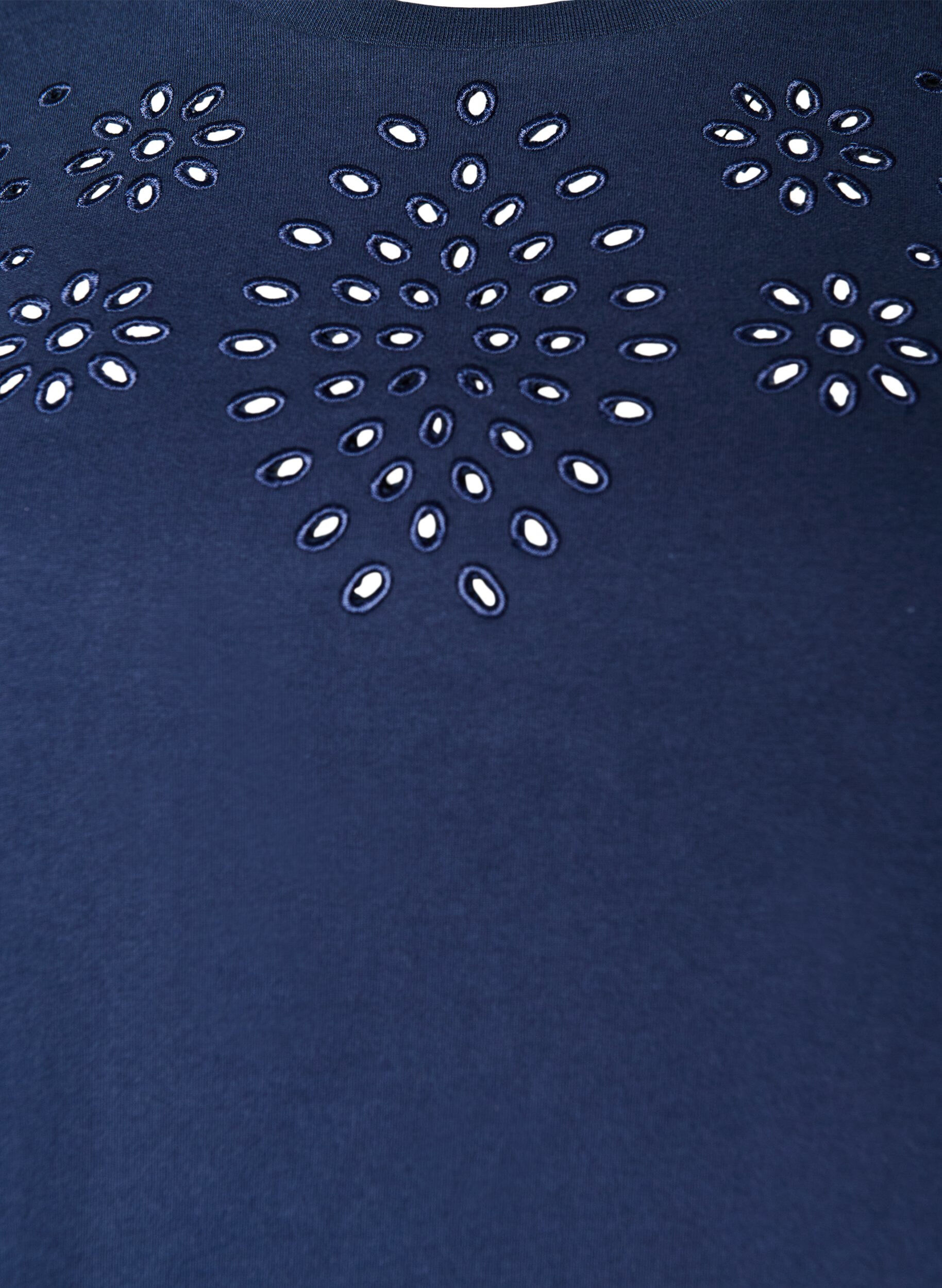 ZizziT-Shirt aus Bio-Baumwolle mit Lochstickerei, Blau, Packshot image number 2