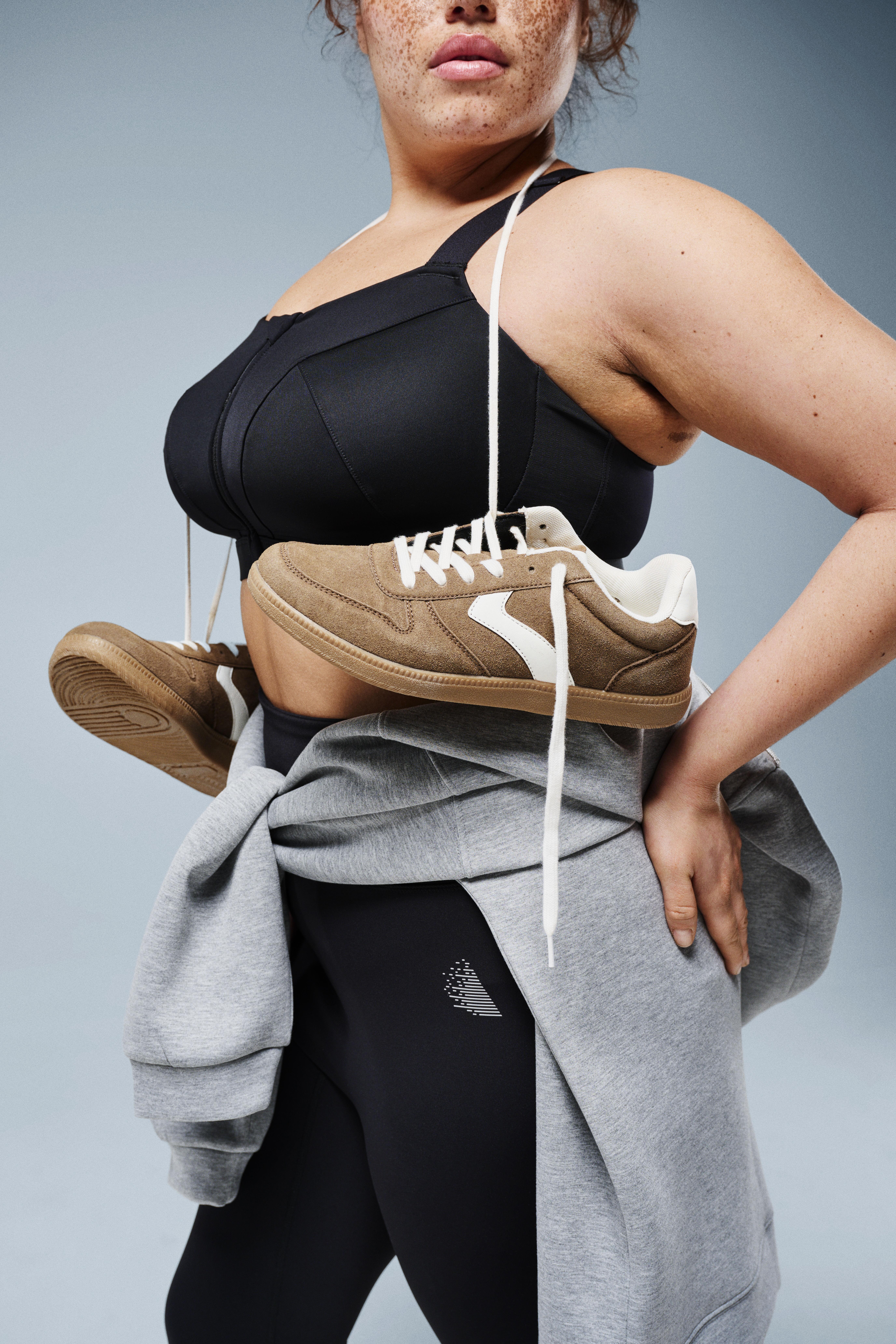 ZizziSportlicher Look mit Kapuzenpullover, , Model