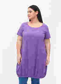 Kurzarm Kleid aus Baumwolle, Deep Lavender, Model