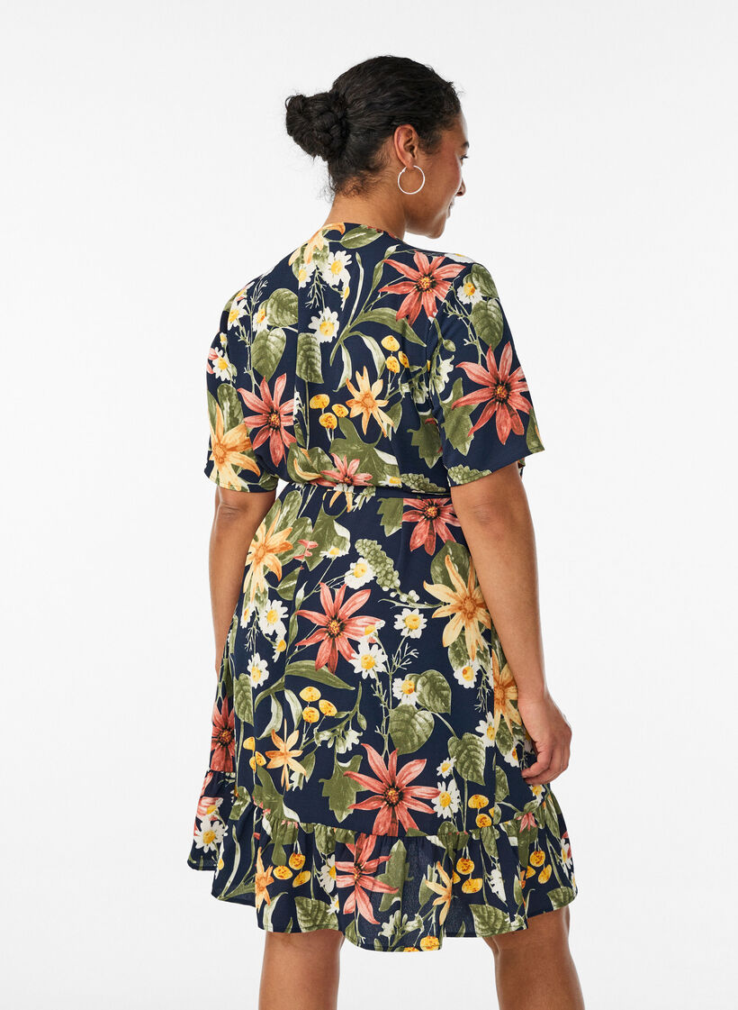 Blumiges Wickelkleid mit kurzen &Auml;rmeln, Blau, Model image number 2