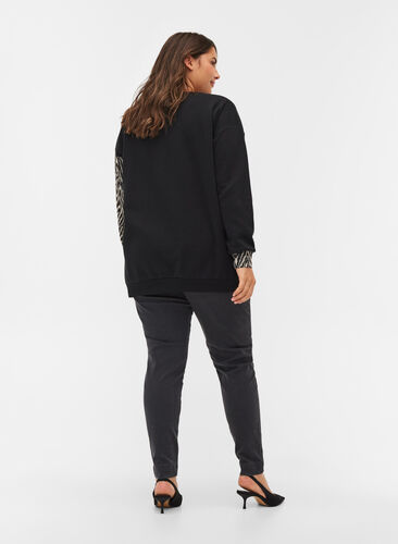 Sweatshirt mit langen Ärmeln in Zebraprint, Black Grey Zebra, Model image number 1