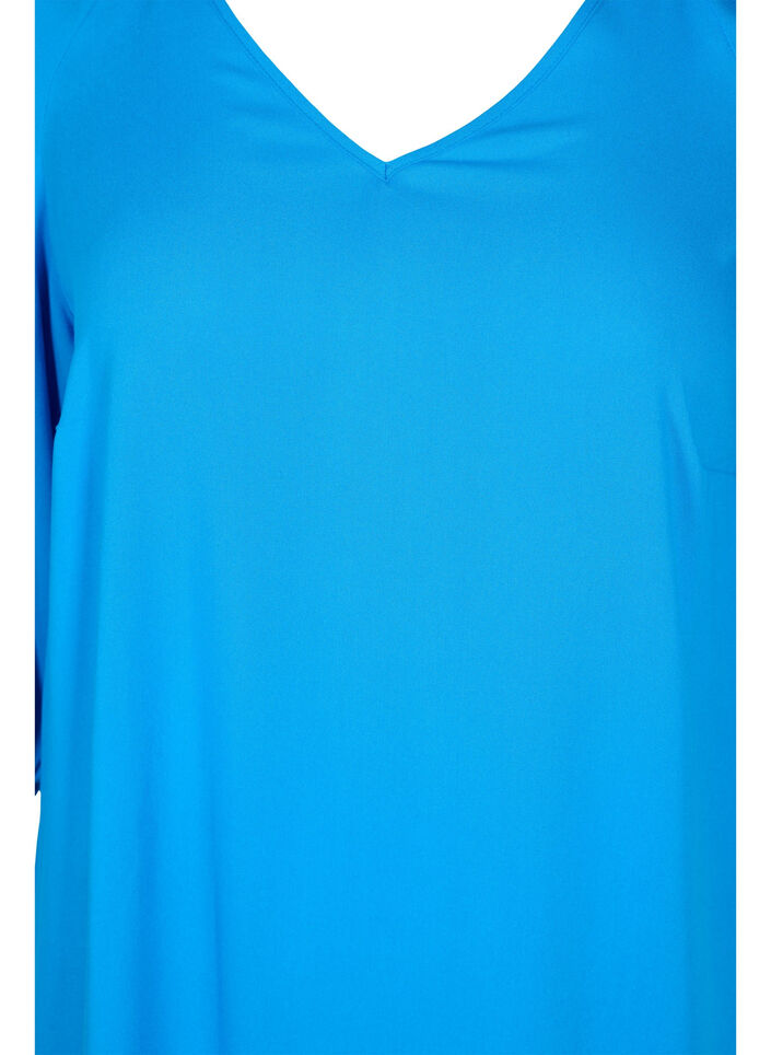 Viskosekleid mit V-Ausschnitt, Indigo Bunting, Packshot image number 2