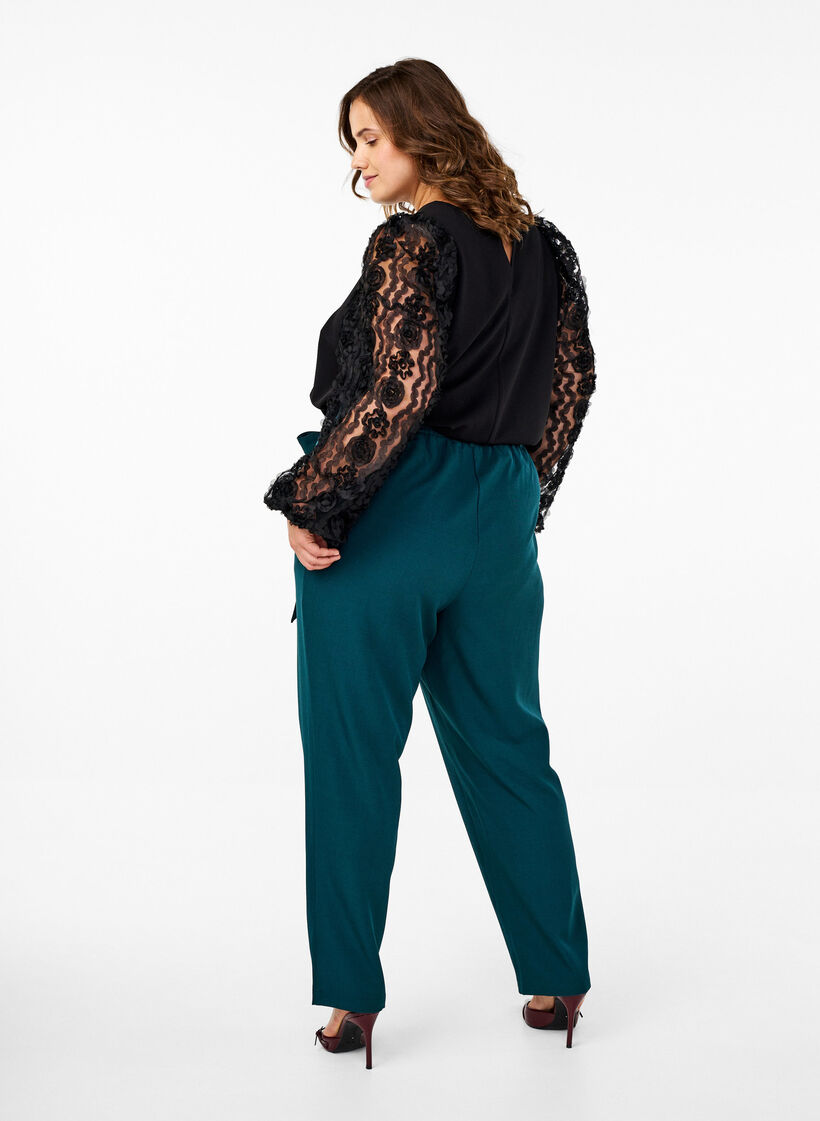 Hoch taillierte Hose mit Rüschen und Bindegürtel, Sea Moss Melange, Model image number 1