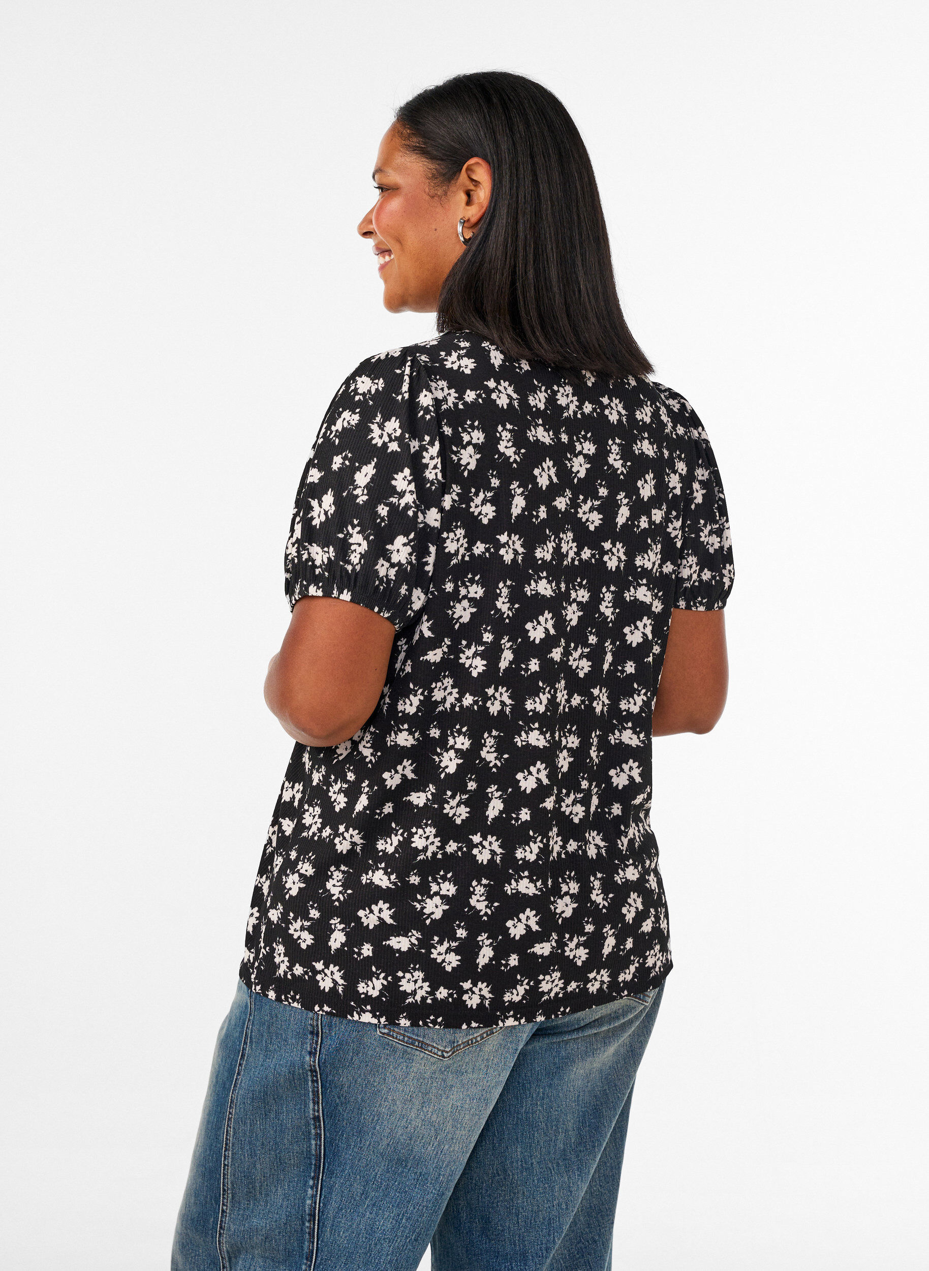 ZizziBluse mit langen &Auml;rmeln und gebl&uuml;mtem Print, Schwarz, Model image number 2