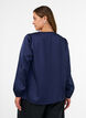 Satinbluse mit Spitzenapplikationen und Perlen, Blau, Model image number 2