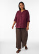 Baumwollbluse mit V-Ausschnitt, Rot, Model image number 1