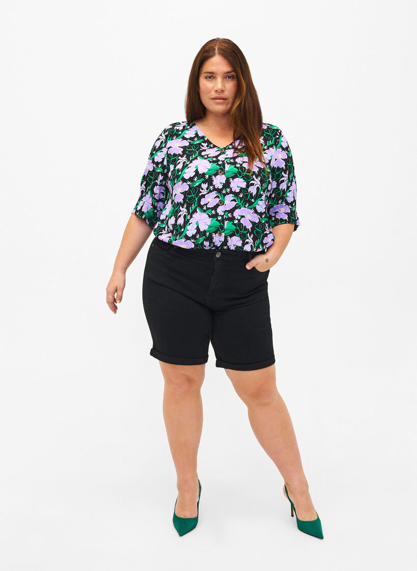  Viskosebluse mit Knöpfen, Black Small Flower, Model image number 2