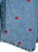 Denimhemd mit lockerer Passform und aufgestickten Lippen, Light Blue Kiss, Packshot image number 3