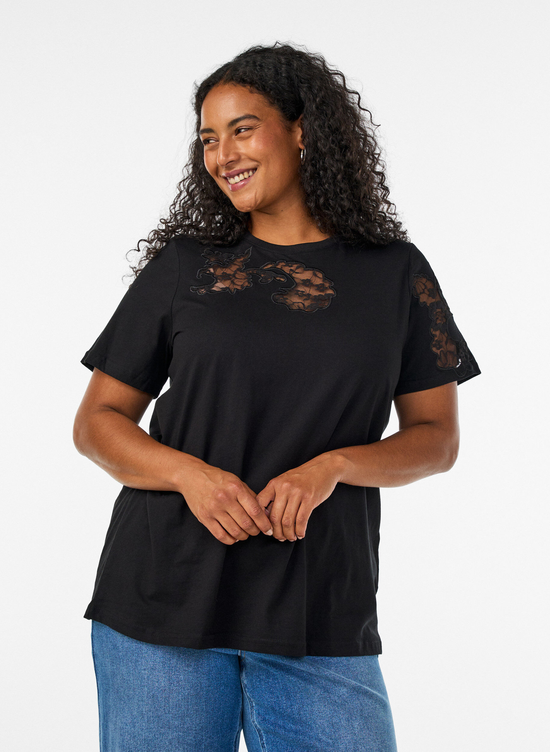ZizziT-Shirt aus Baumwolle mit Spitzenapplikationen, Schwarz, Model image number 0