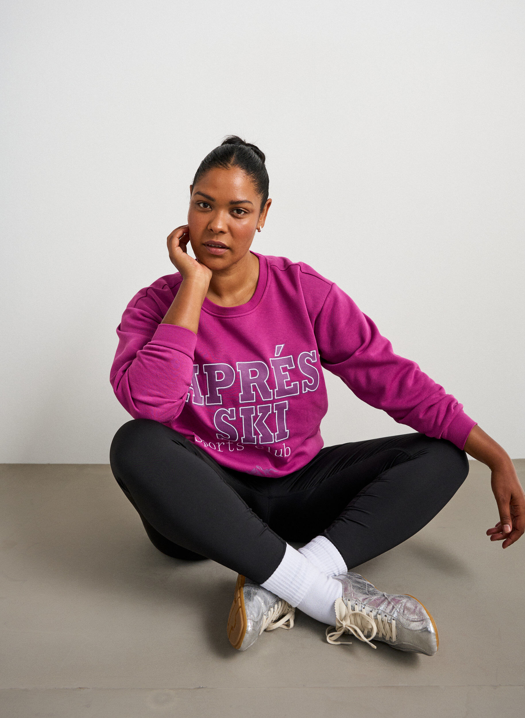 Sweatshirt mit Textprint, Lila, Model