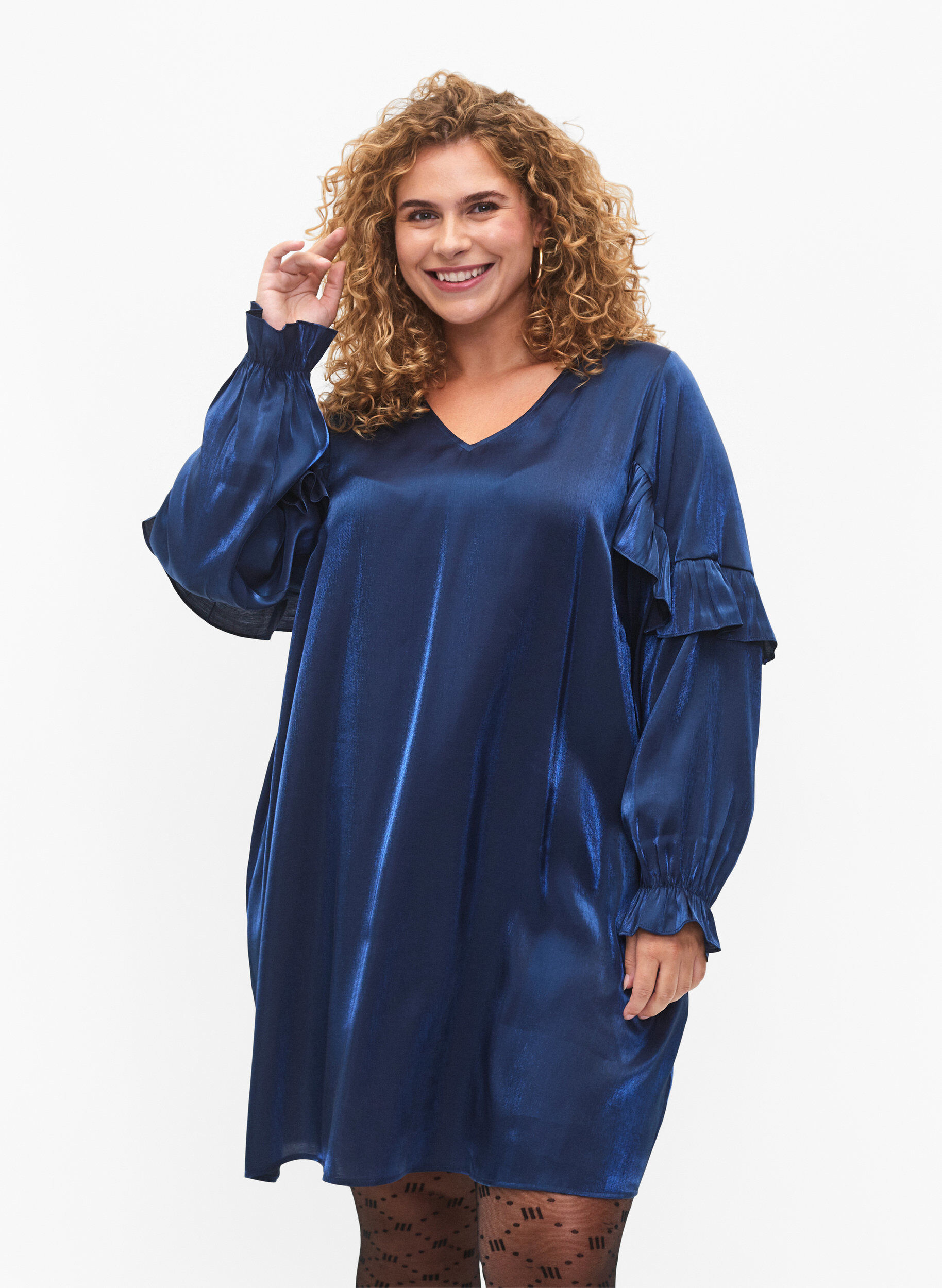 ZizziViskosekleid mit V-Ausschnitt und R&uuml;schen, Titan, Model image number 0
