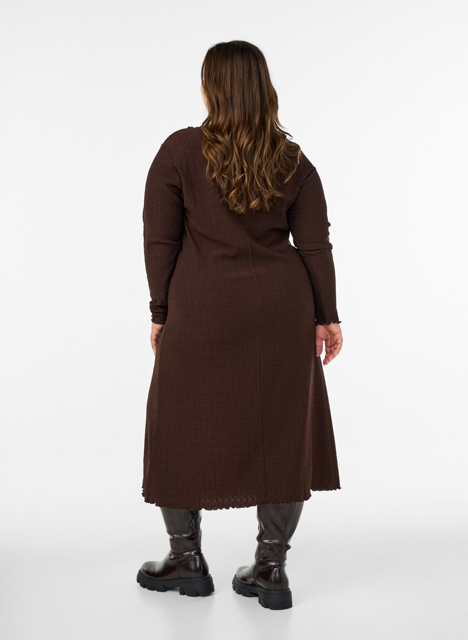 ZizziMidi-Kleid mit welliger Struktur und langen &Auml;rmeln, Braun, Model image number 2