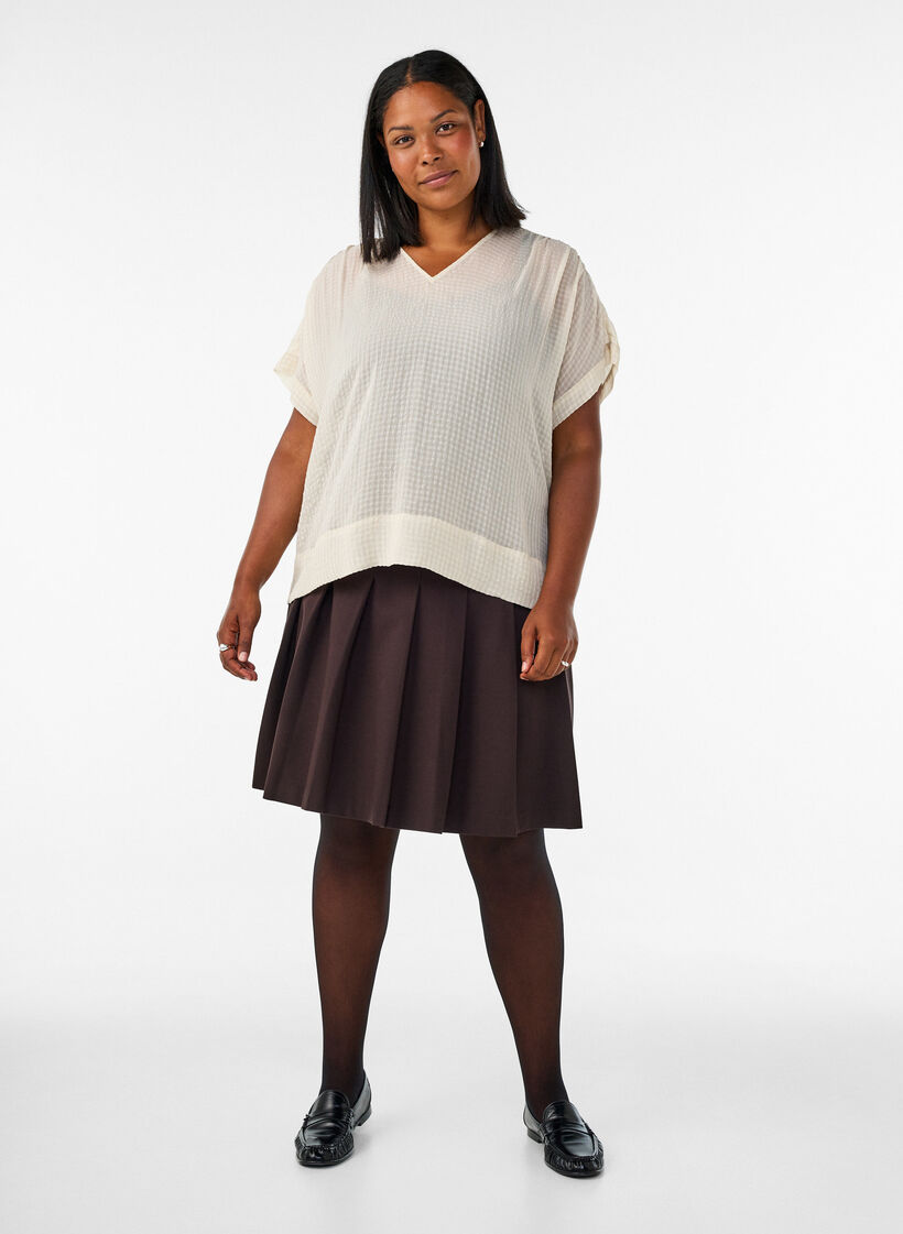 Bluse aus Seersucker mit V-Ausschnitt, Beige, Model image number 1