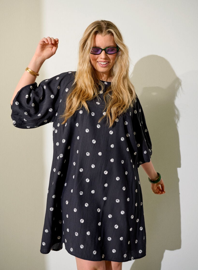 Kurzes Kleid aus Viskose mit Ballon&auml;rmeln, 9990, Image image number 0