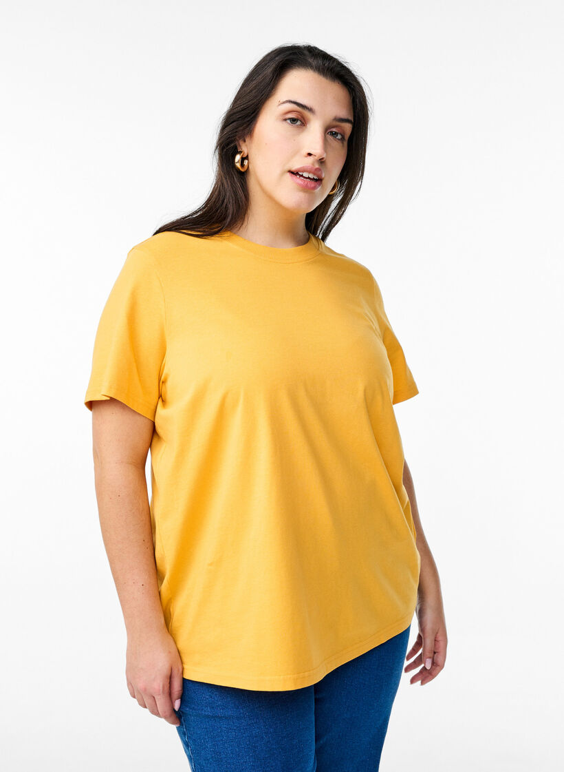 Basic-T-Shirt aus Baumwolle mit Rundhalsausschnitt, Gelb, Model image number 0
