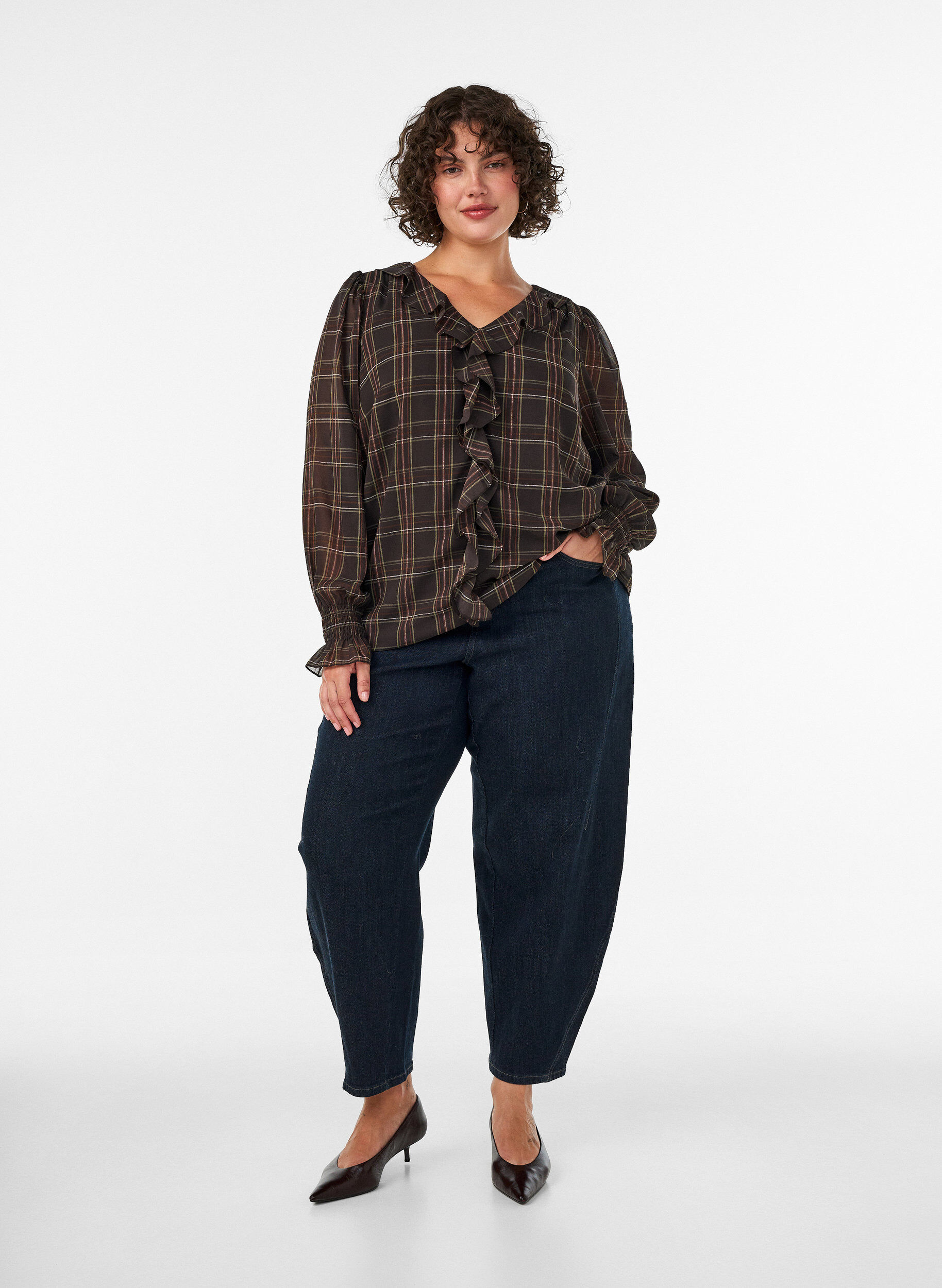 ZizziBluse mit Karomuster und R&uuml;schendetails, Gr&uuml;n, Model image number 1