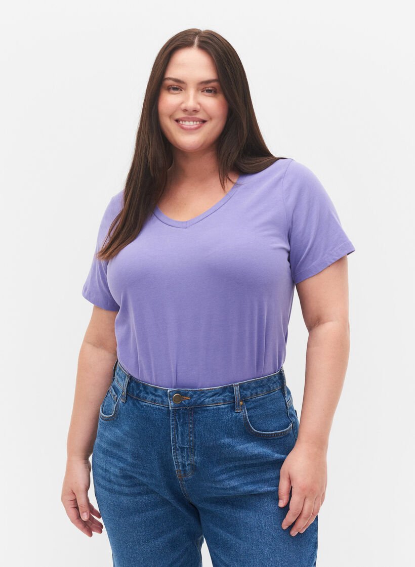 Einfarbiges basic T-Shirt aus Baumwolle, Veronica, Model image number 0