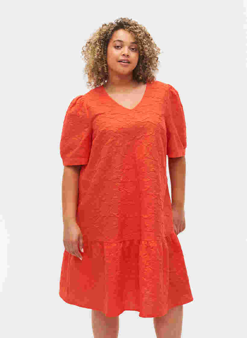 Strukturiertes Kleid mit kurzen Puffärmeln, Mandarin Red, Model
