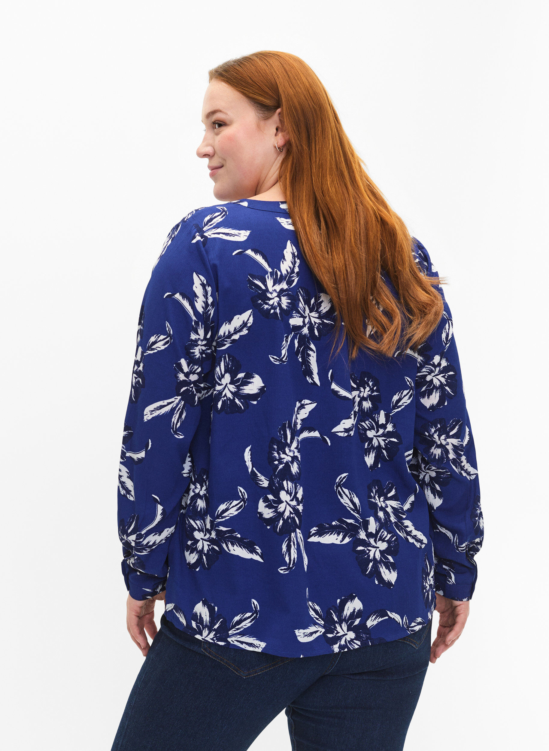 ZizziFLASH &ndash; Lang&auml;rmlige Bluse mit Druck, Navy Blazer Flower, Model image number 1