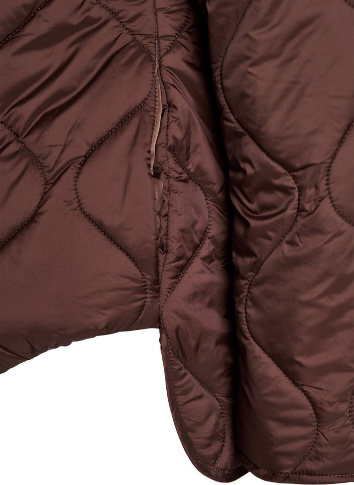 Steppjacke mit Druckkn&ouml;pfen und Rundhalsausschnitt, Braun, Packshot image number 3